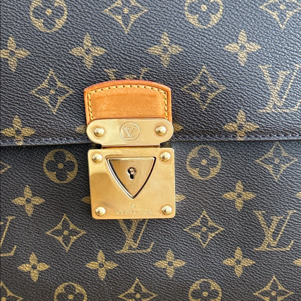 Louis Vuitton Monogram Robusto 1 Briefcase - Picture 8 of 16